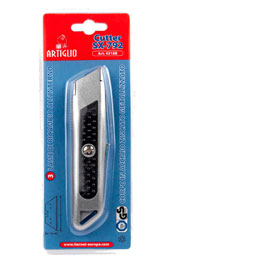 CUTTER SX 792 - LAMA A RIENTRO AUTOMATICO - ACCIAIO - 3 LAME DI RICAMBIO INCLUSE - ARTIGLIO 71805